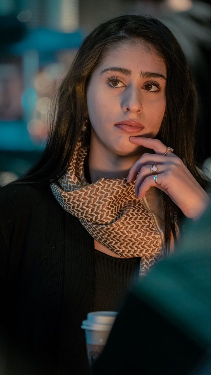 Cleopatra (Gold On Beige)