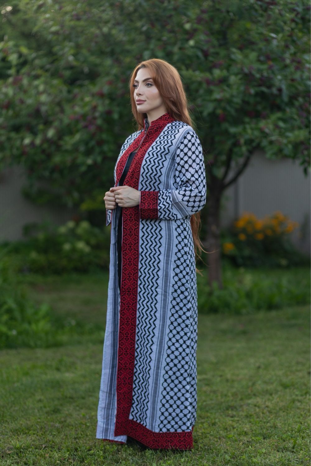Red Flowers Kufiya Abaya &amp; Kufiya