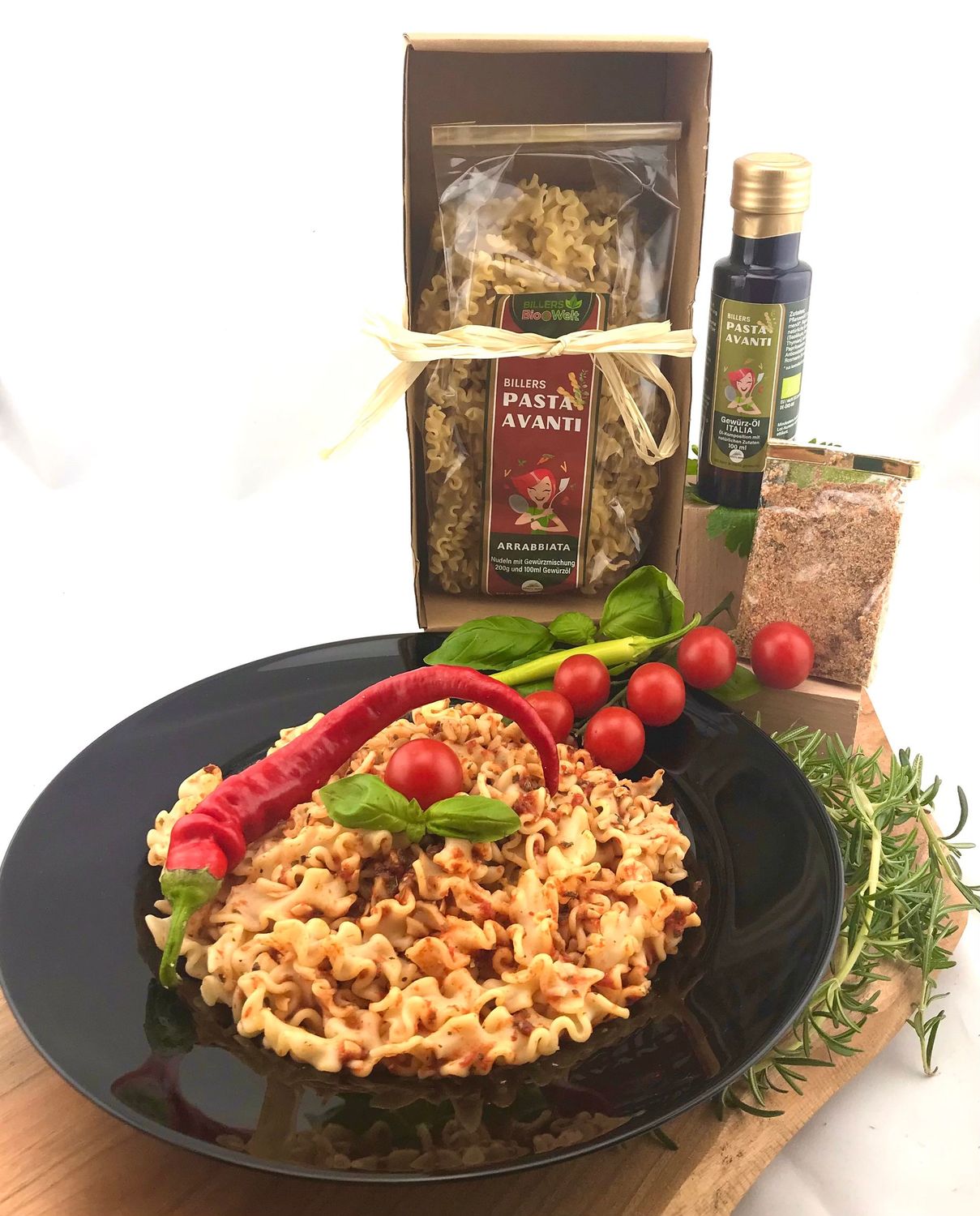 Erich Biller Bio Pasta Avanti Geschenkset / Pasta Set Deluxe Arrabbiata + Gewürzmischung +Würzöl Serviervorschlag