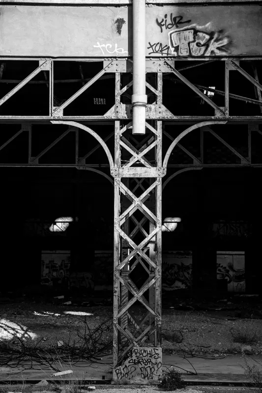 Eiffel Usine Lustucru - Numéro un -  01