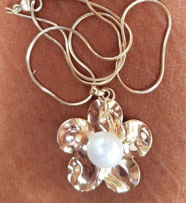 Gold Blossom with Single Pearl