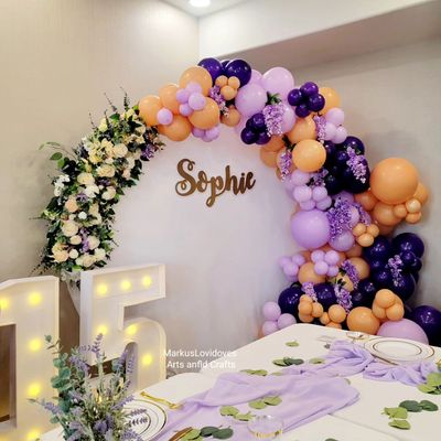 BIRTHDAY BALLOON AND FLOWERS DECORATION