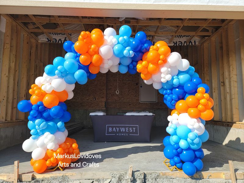 BALLOON ARCH