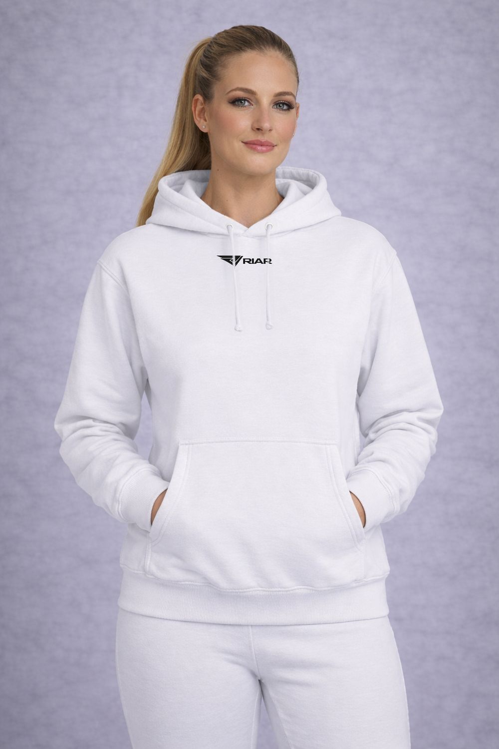 RIAR Esentials Hoodie