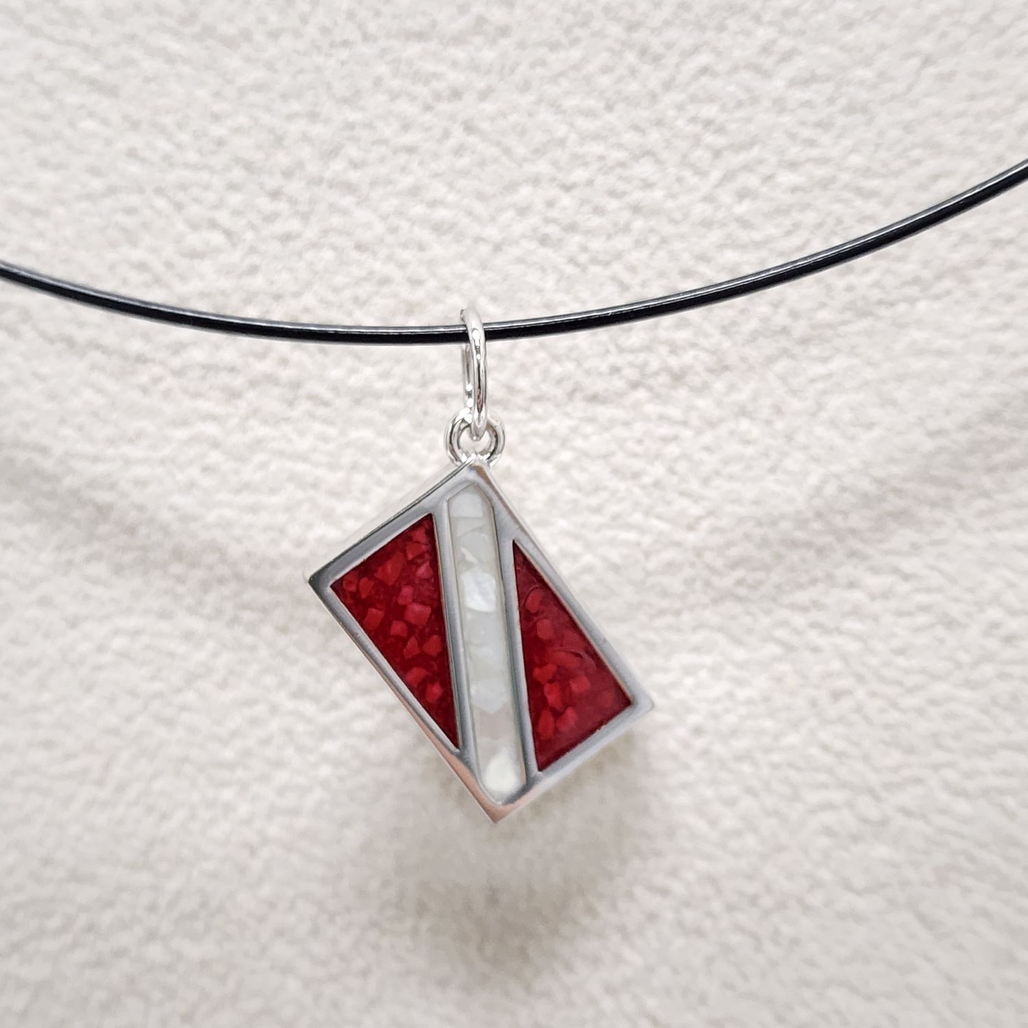 Neck Ring with Pendant