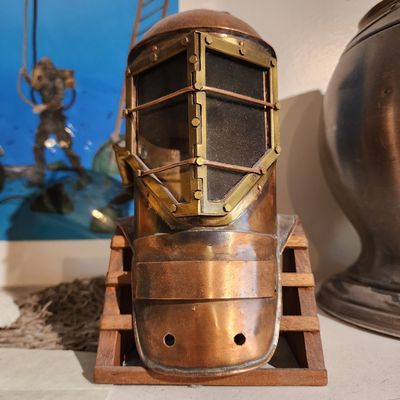 Miller-Dunn 2 Handcrafted Replica Helmet