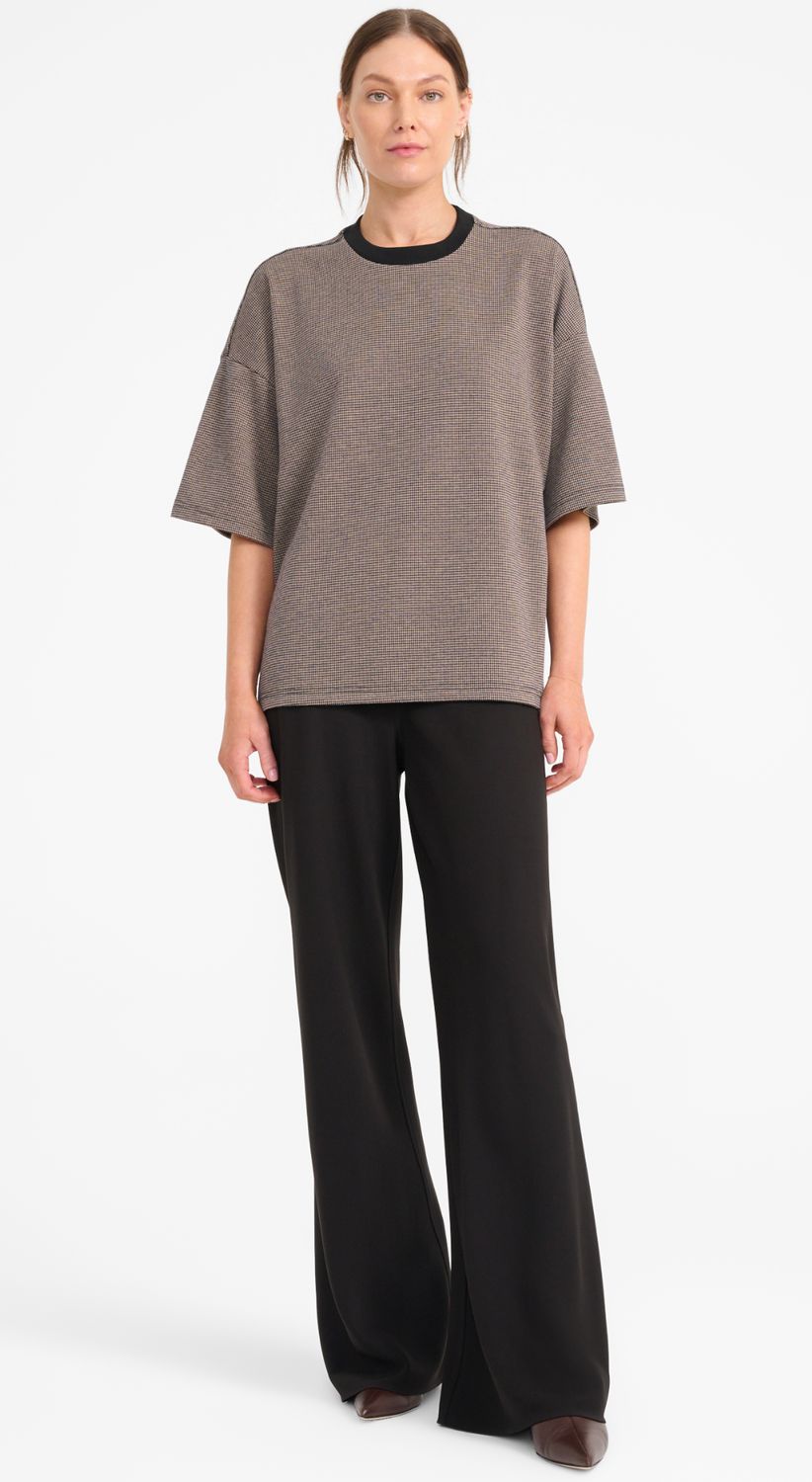 Capsule Top