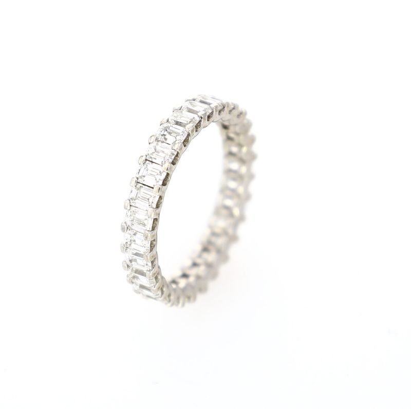 Emerald Cut Eternity Ring 14kt WG 2.3gr Size 6 2.65cttw SI/I-GHI RN000300