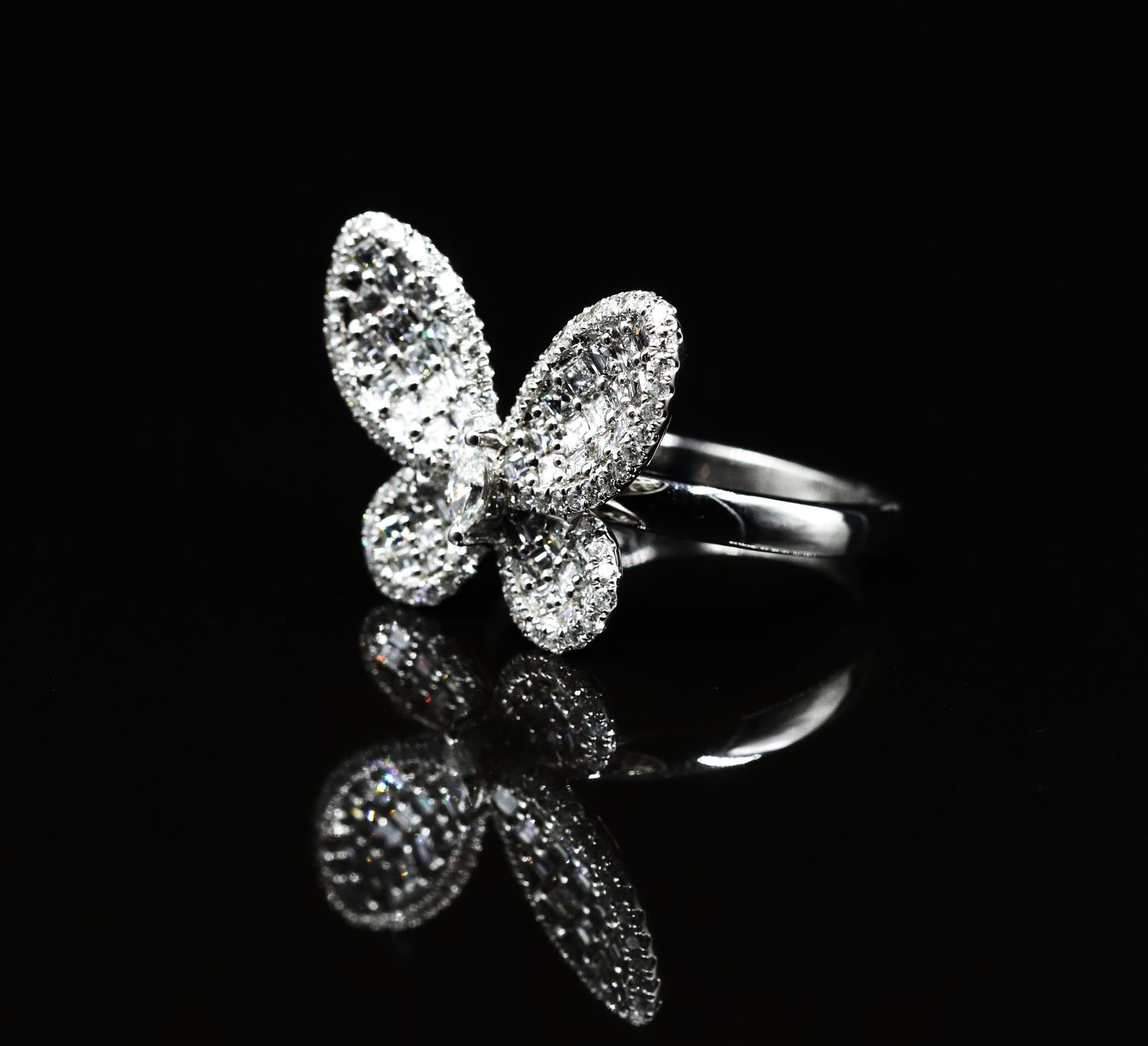 FNYC Diamond Butterfly Ring 18kt WG 5.1gr 1.21cttw RN00159