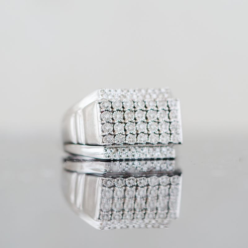 Illusion Set Rectangle Top Ring 14kt WG 0.69cttw SI-GHI