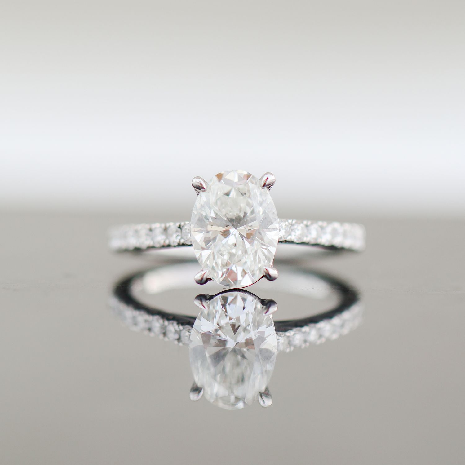 Diamond Oval Engagement Ring 14kt WG 2.95gr LAB 2.04ct Center 0.32ct Melee RN000176