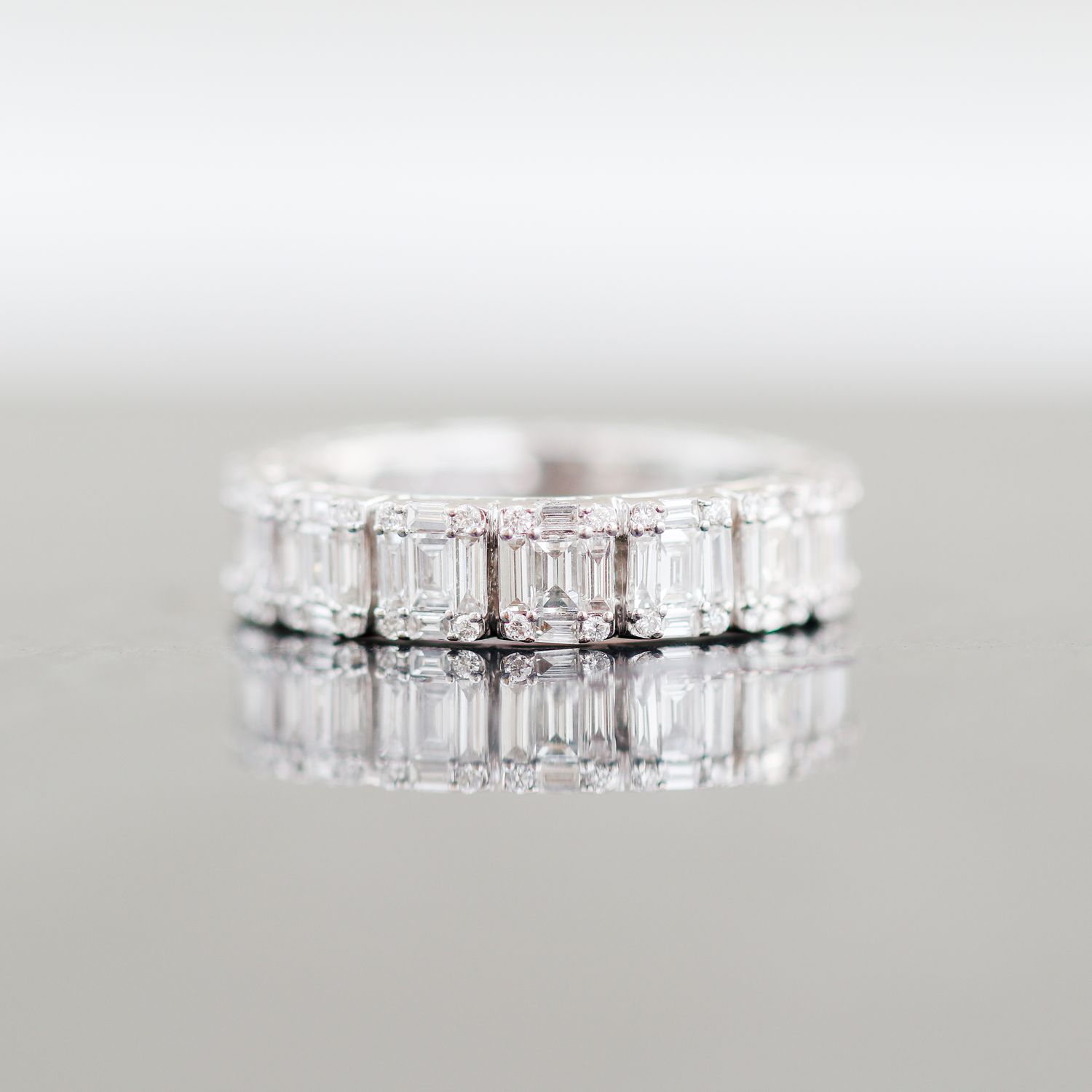 Baguette and Round Eternity Ring 18kt WG 2.07cttw SI-GHI RN000378