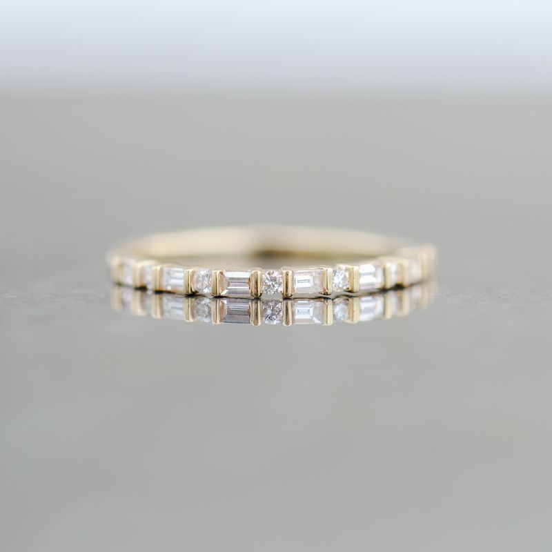 Baguette Round Stacker 18kt YG 1.29gr 0.26cttw RN00172