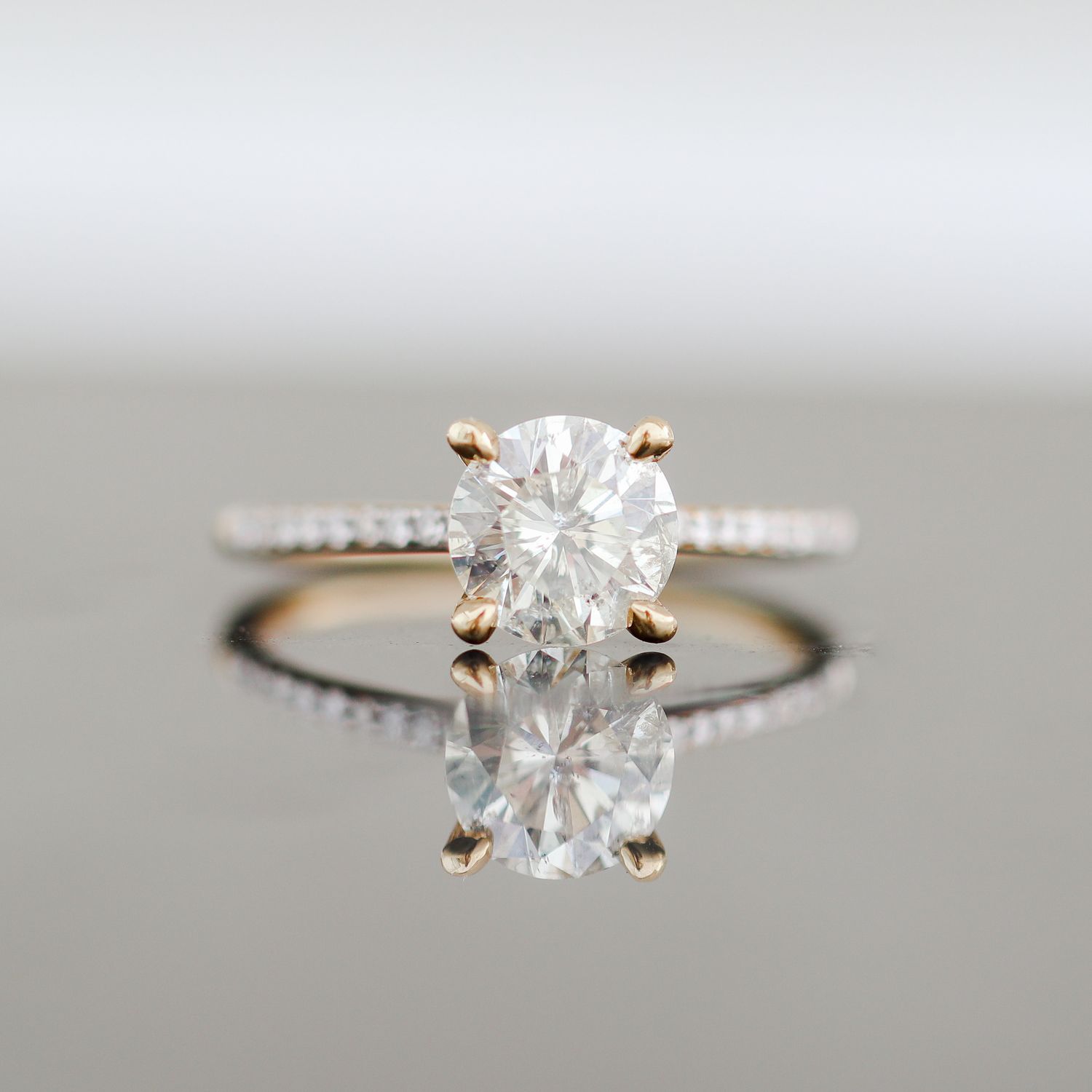 Martini Diamond Ring 18kt YG 1.25ctw 1.96gr 1.15ctc Si-I2 GHI RN000442C