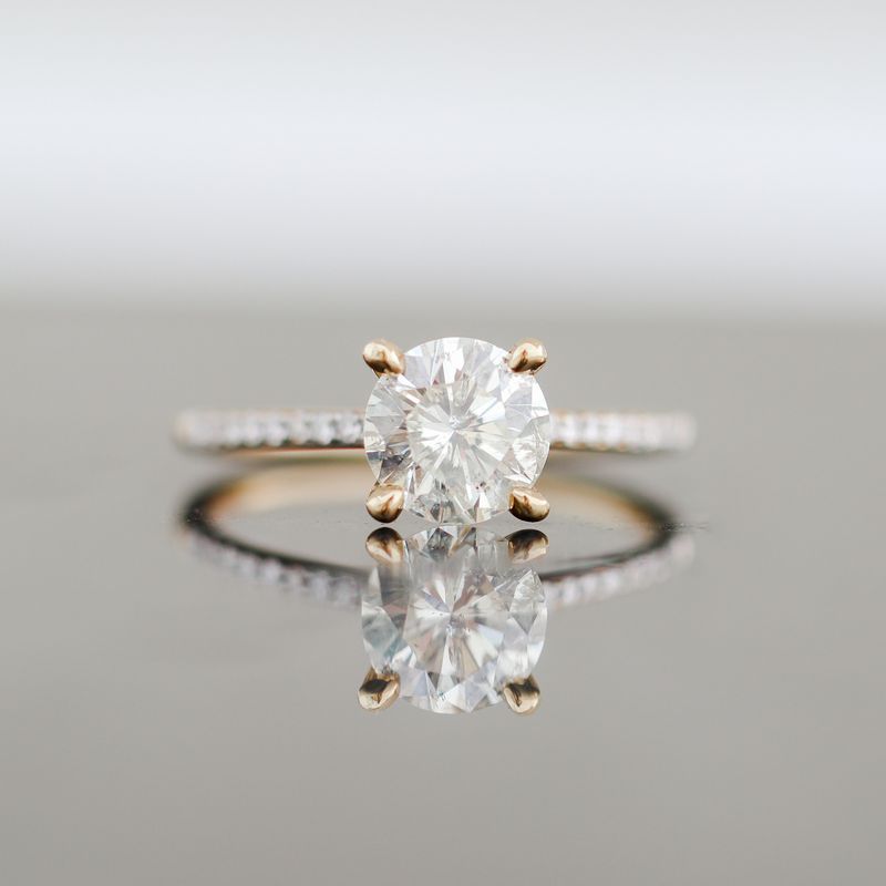Martini Diamond Ring 18kt YG 1.25ctw 1.96gr 1.15ctc Si-I2 GHI RN000442C