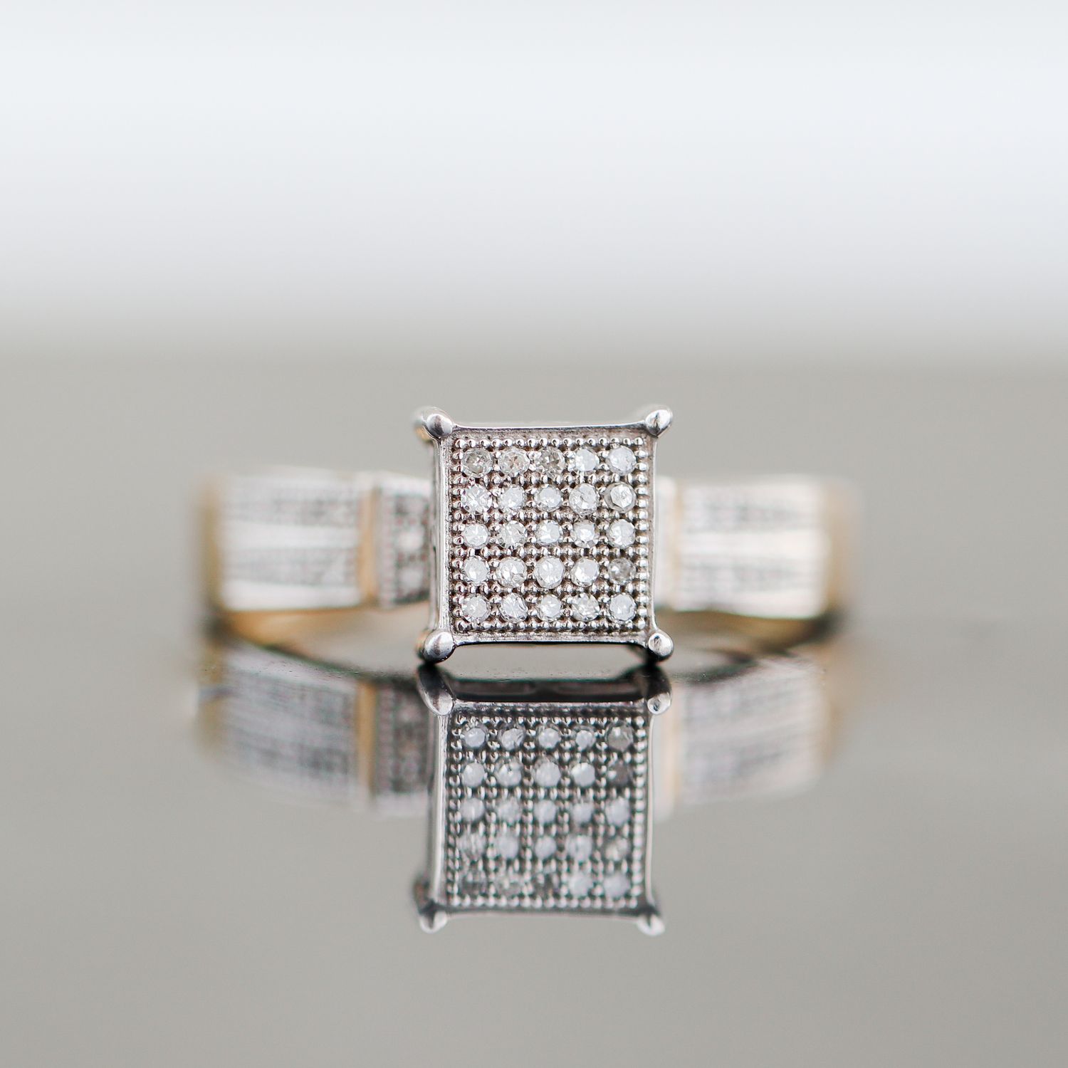 Single Cut Cluster Engagment Ring 10kt YG 2.1gr 0.38cttw Single Cut RN000451