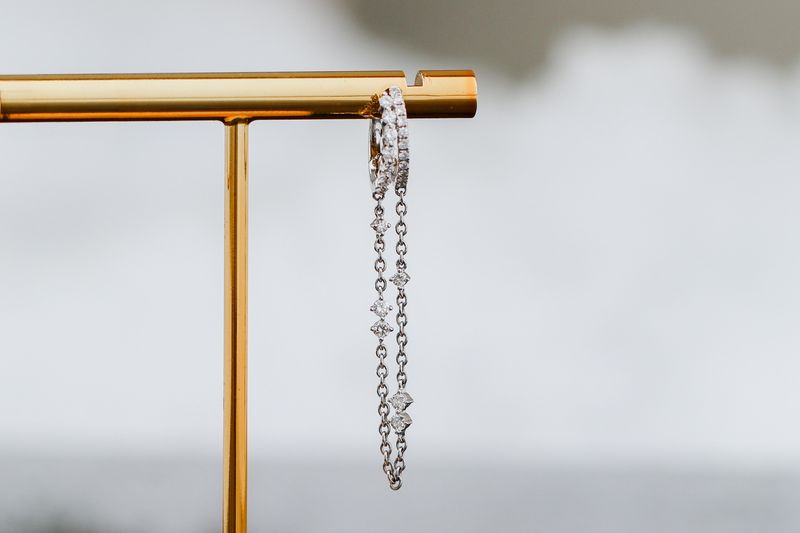 Hanging Diamond Huggies Earrings 18kt WG 48D 0.95cttw 1cm ER00176