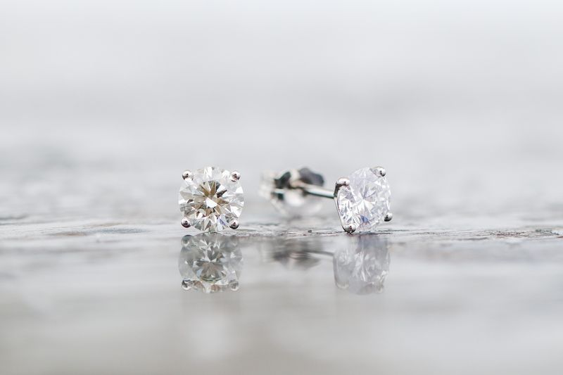 Martini Diamond Studs 14kt WG SI-Fg Natural 1.00cttw 1gr ER00186