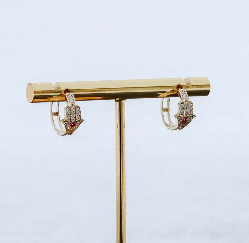 Hamsa Huggies 14kt YG CZ 1.5cm 2.4gr ER00158