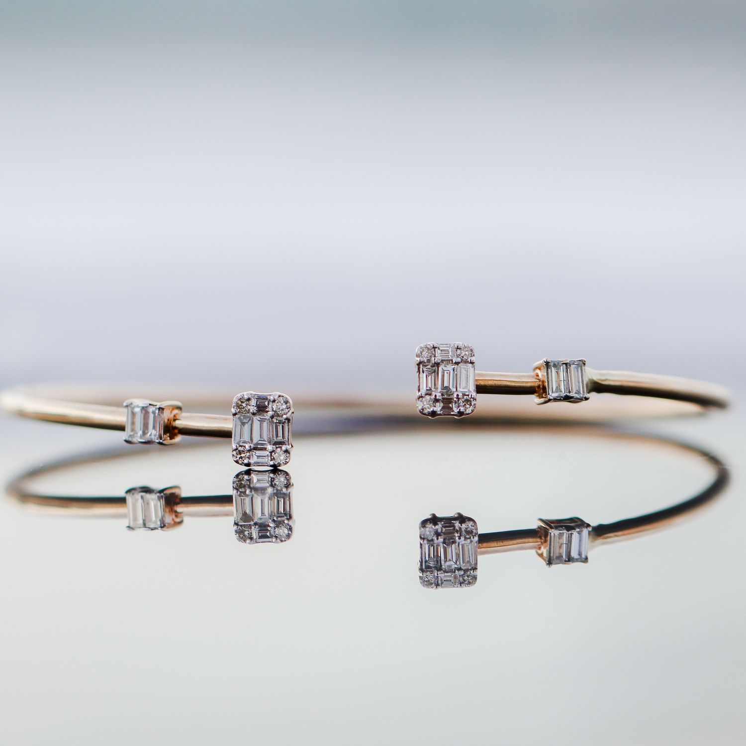 Baguette Diamond Bangle 14kt YG 3.44gr 0.52cttw SI/I-HIJ BR000201