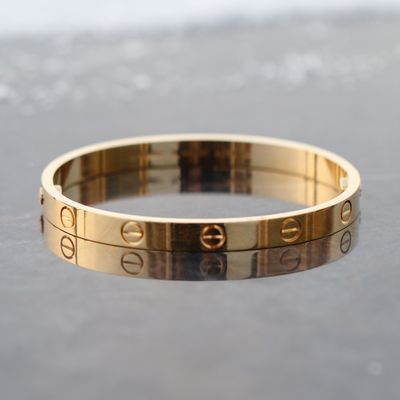 Cartier Love Style Bangle  18kt YG Size 19 BR000305