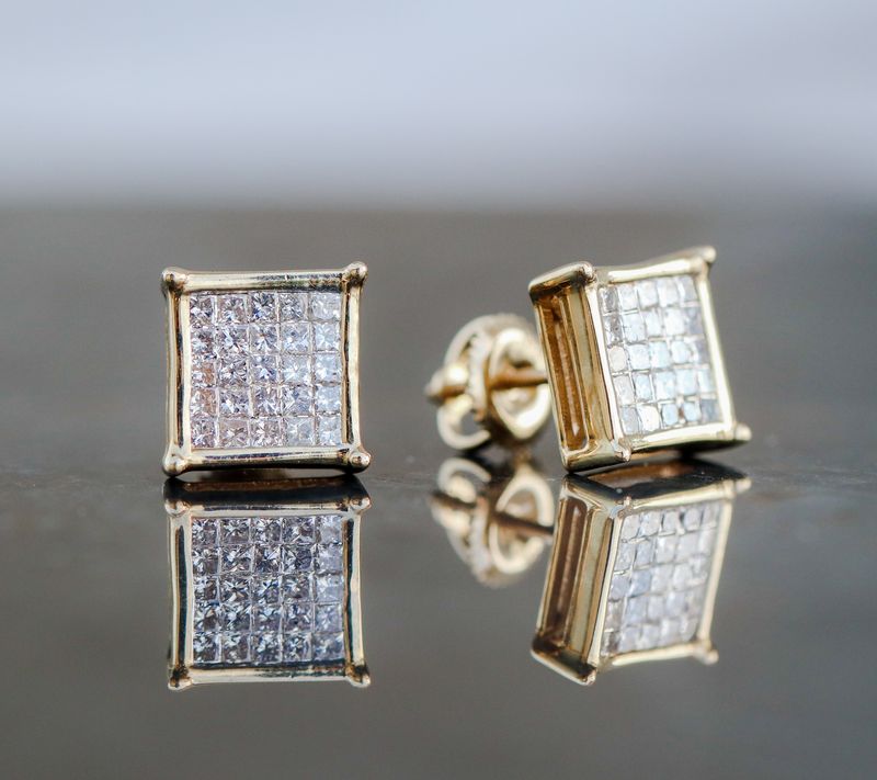 Invisible Set Princess Earrings 10kt YG 0.90cttw SI-I GHIJ ER00433