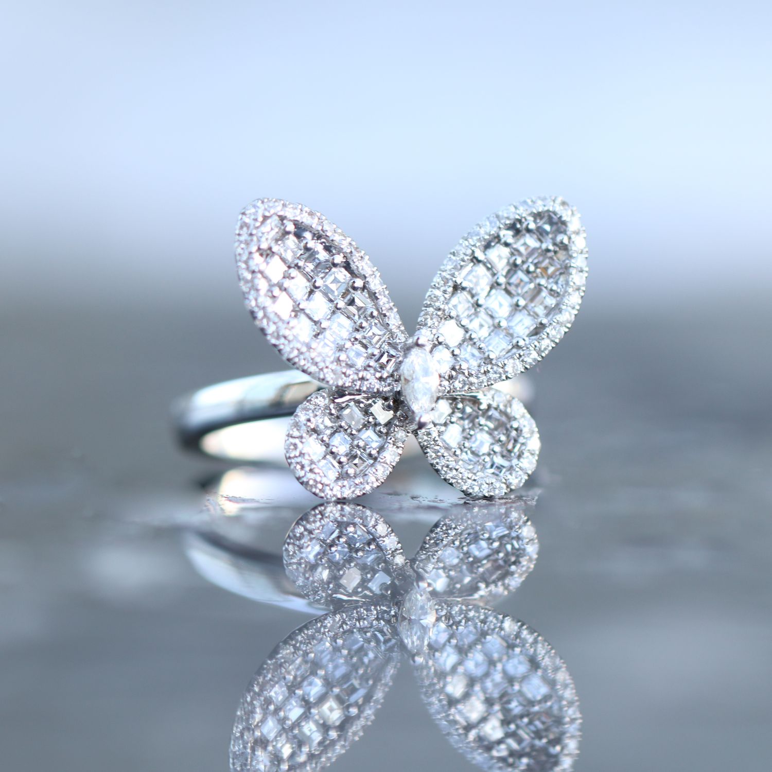 FNYC Diamond Butterfly Ring 18kt WG 5.1gr 1.21cttw RN00159