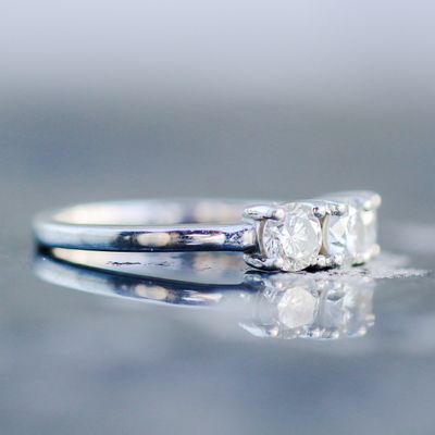 Tri Stone Ring 18kt WG 0.88cttw SI-GH RN000455C