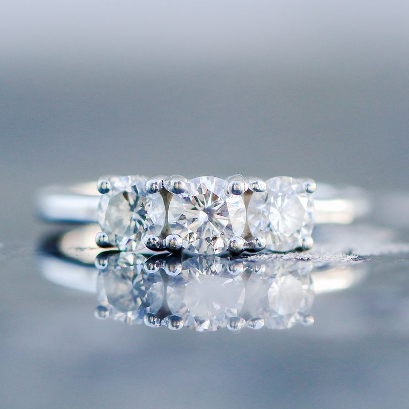 Tri Stone Ring 18kt WG 0.88cttw SI-GH RN000455C