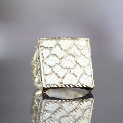 Nugget Ring 10kt Yellow Gold 3.92gr Size 10 RN00186