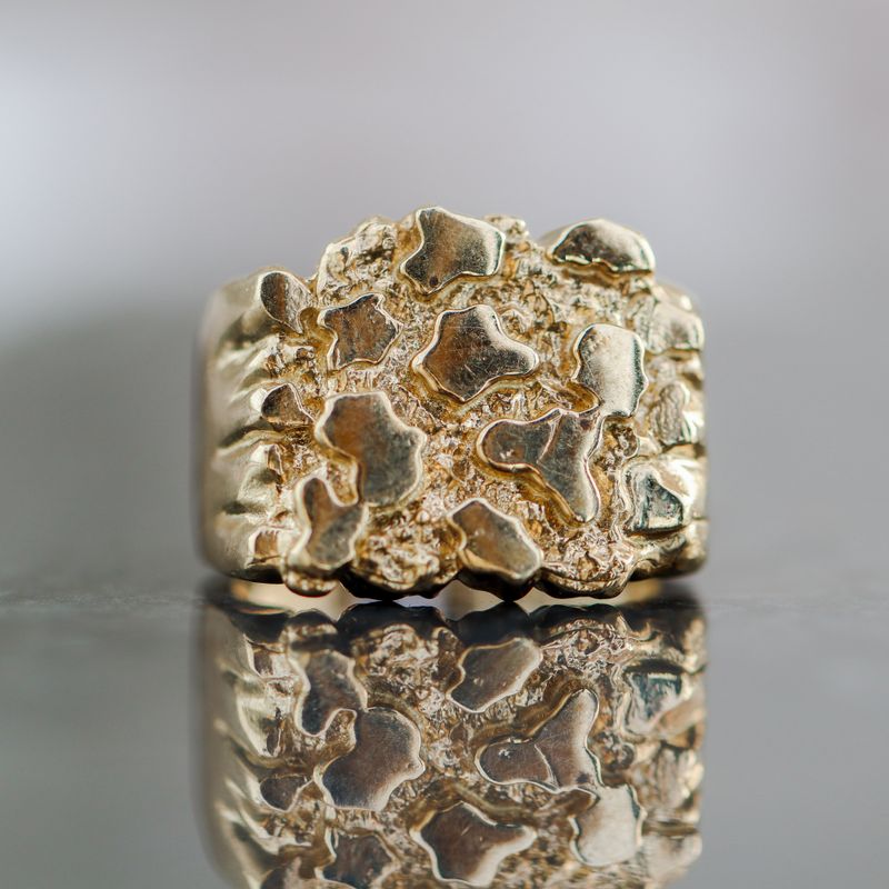 Nugget Ring 10kt yg 13.99gr Size 10 RN00187