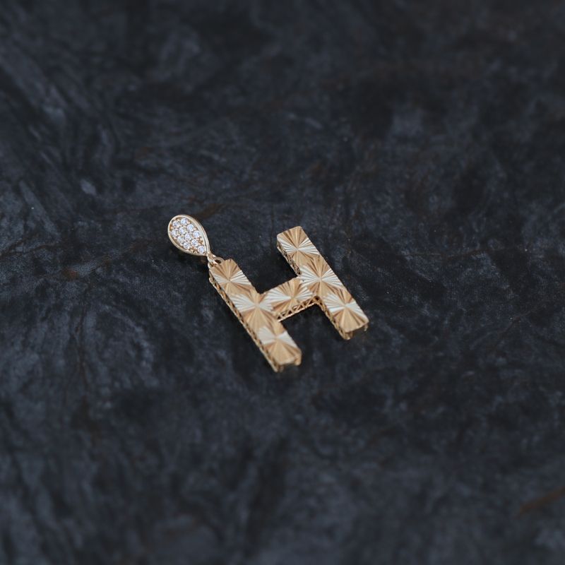 Letter H Pendant 10kt YG 1.3gr PN00128