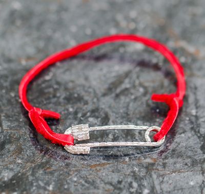 Baguette Safety Pin Bracelet 14kt WG 2.99gr 1.50cttw VS1-2 K PN000924