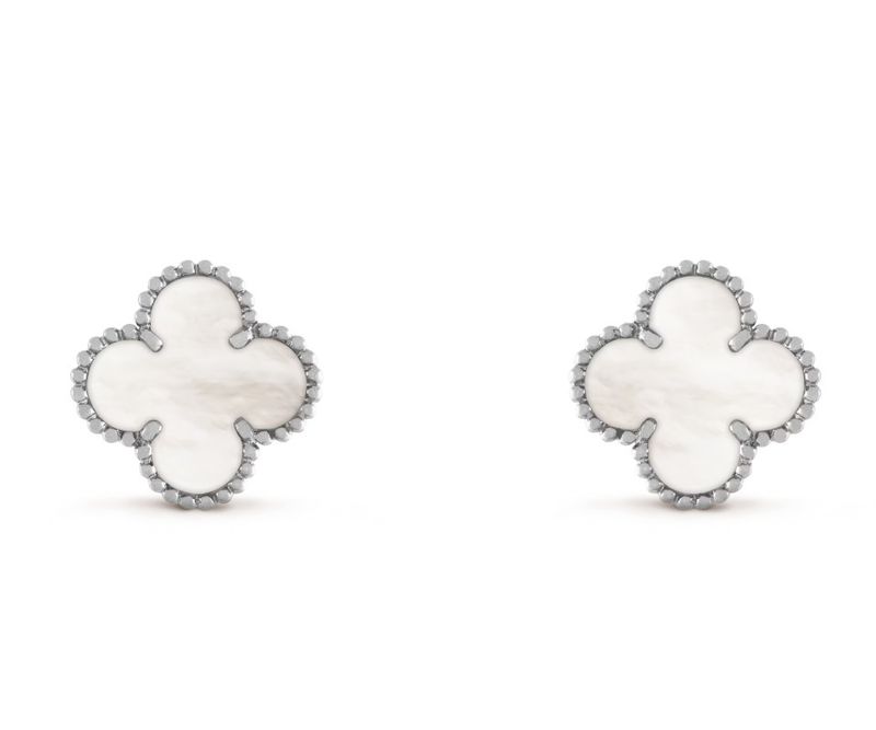 Motif Earrings Quartz 18kt WG 7.5gr ER00195
