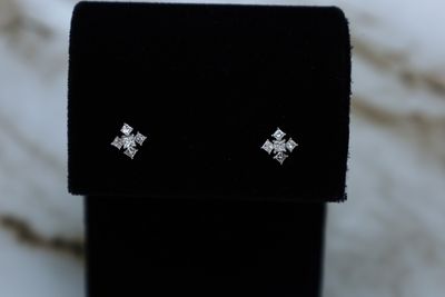 Snowflake Diamond Earrings 14kt WG 0.8gr 0.32cttw Natural ER00200