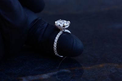 Engagement Ring Oval Center Diamond LAB 2.00ct VVS E 3EX 18KT WG 4.05GR NATURAL 0.75CTTW MELEE SI/VS/FG RN00146
