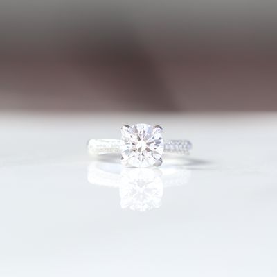 Round Brilliant Diamond Ring 18kt WG 4.20GR 2.09CT VVS D 3EX NON FLOR IGI CERT BAND NATURAL DIAMOND 66RD 0.41ctw SI-GH RN00145