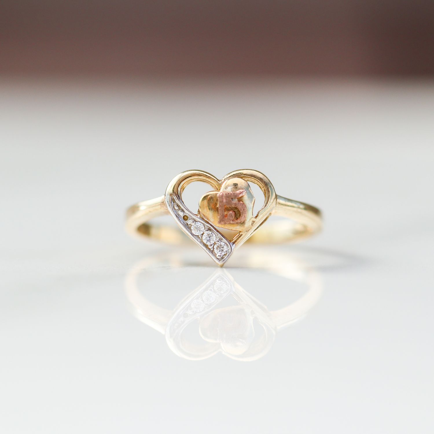Heart Ring 10kt YG 2gr Size 7.5 CZ RN00197