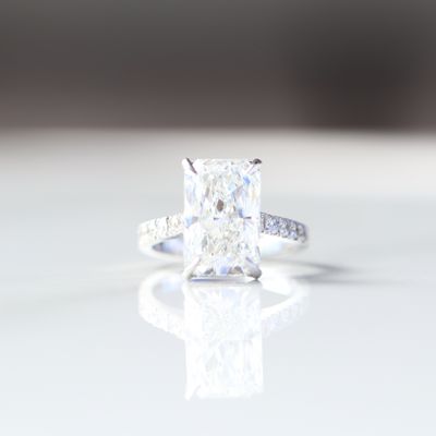 Cashe Brilliant Cut Diamond Engagement Ring 18kt WG 5.05cttw LAB VS 2 E Color Size 5 RN00215