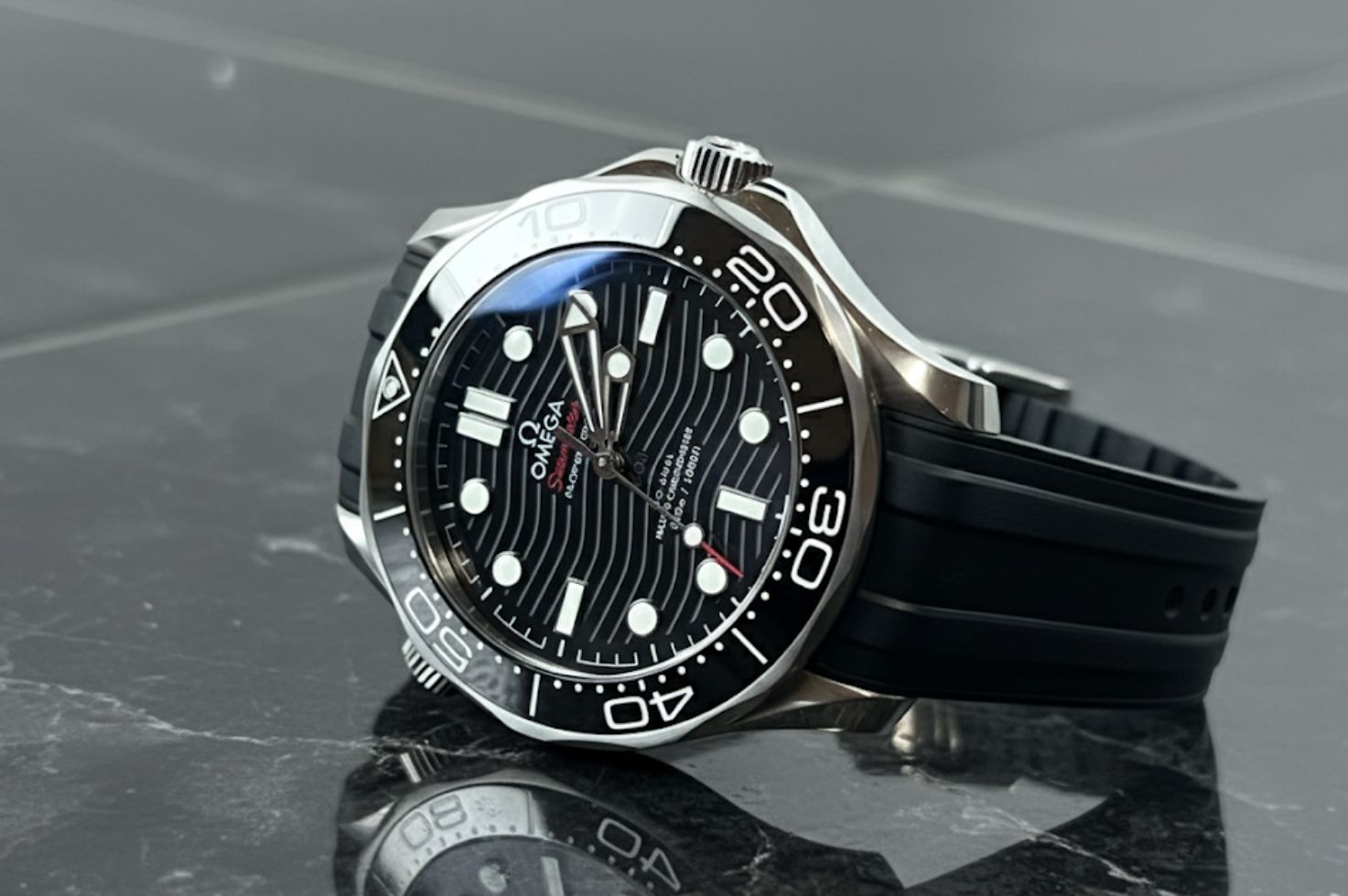 Omega Seamaster Co-Axial Black Rubber Band Full Set With Box WA00171C