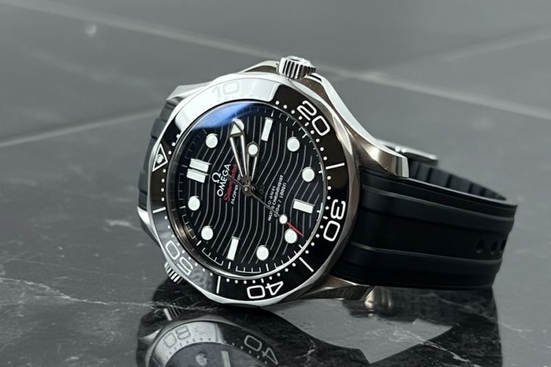 Omega Seamaster Co-Axial Black Rubber Band Full Set With Box WA00171C