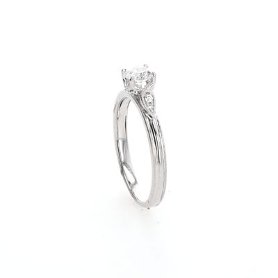 4 Prong Engagement Ring 18kt WG 2.23gr 0.34ct VS1 Natural Center 0.03ct Band 4RD Size 6 RN00241