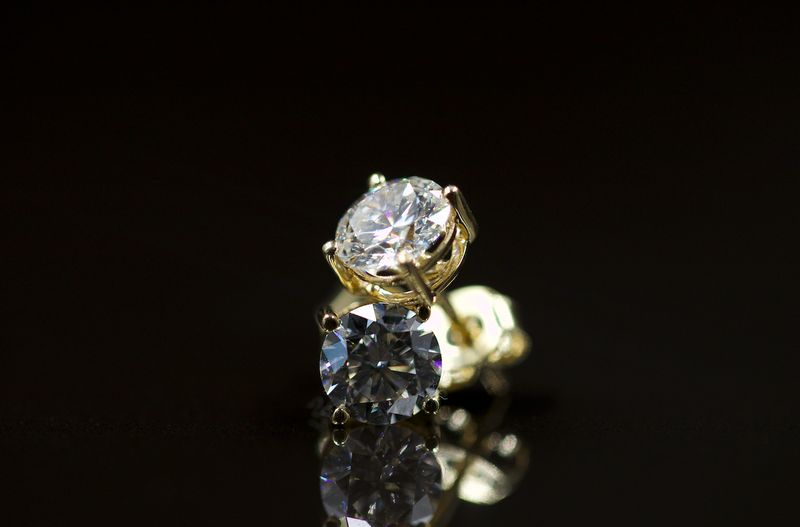 Martini Diamond Studs 14kt YG 1.55gr 2.10cttw LAB VVS D-E Color ER00204