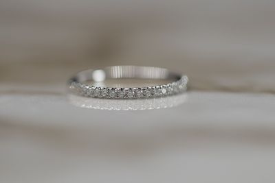 Single Row Diamond Ring 18K WG 1.10gr 0.18ct 21RD RN00236