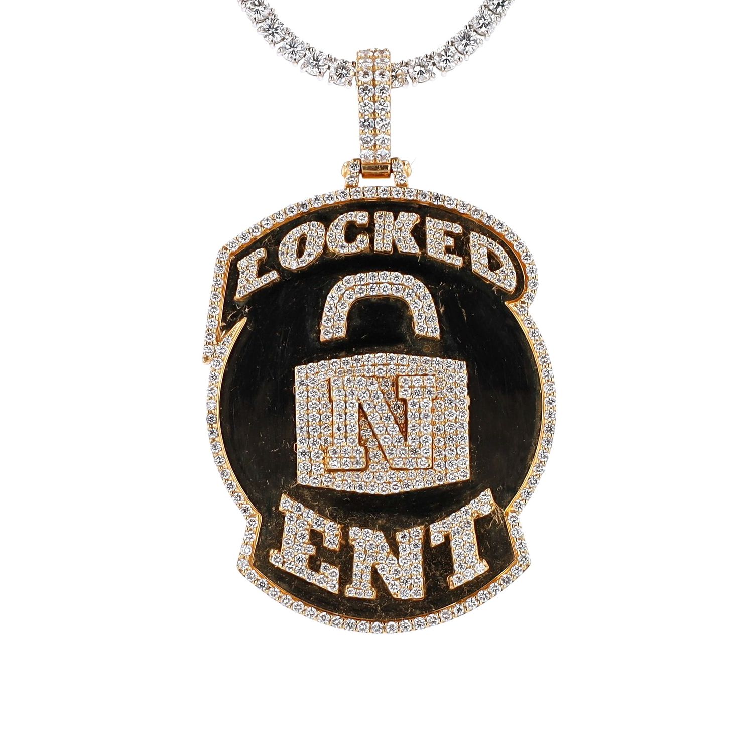 Locked N ENT Pendant 14kt YG 49gr 3.76cttw PN000883