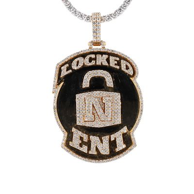 Locked N ENT Pendant 14kt YG 49gr 3.76cttw PN000883