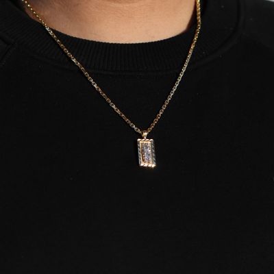 Sq Jesus Pendant 14kt YG/WG 3gr PN00181