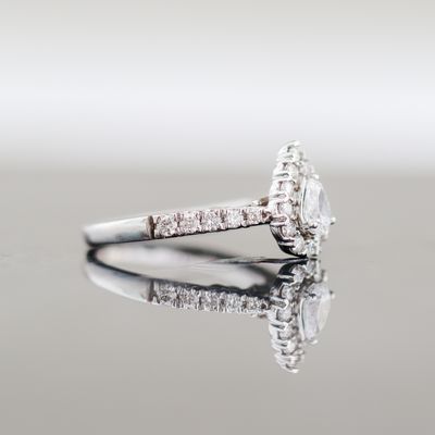 Pear Shaped Brilliant Engagement Ring 14kt WG 3.1gr 0.75cttw RN00122
