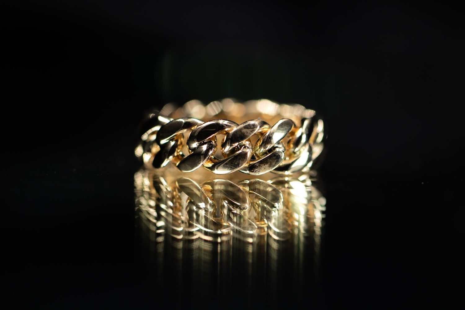 Large Cuban Ring 14kt YG 12.15gr Size 11.5 RN00219