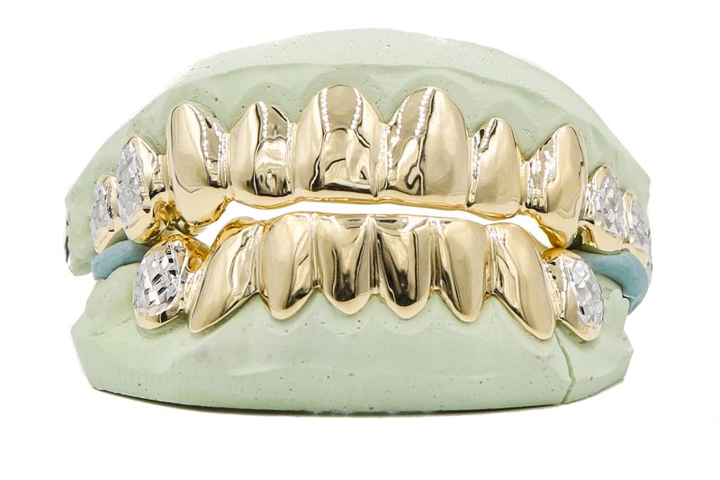 Custom Trill Cuts Gold Grillz (18 Pack)